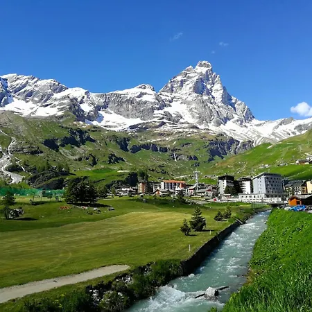 Comunione Cervinia Due Aparthotel *